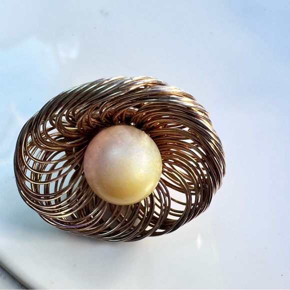 Earrings - Picture 3 of 11